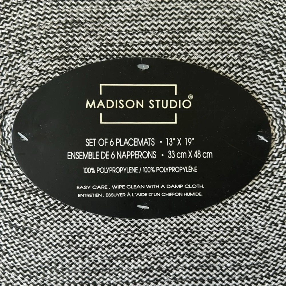 Madison Studio 6 pc Monochrome Oval Placemats 13in x 19in Black White